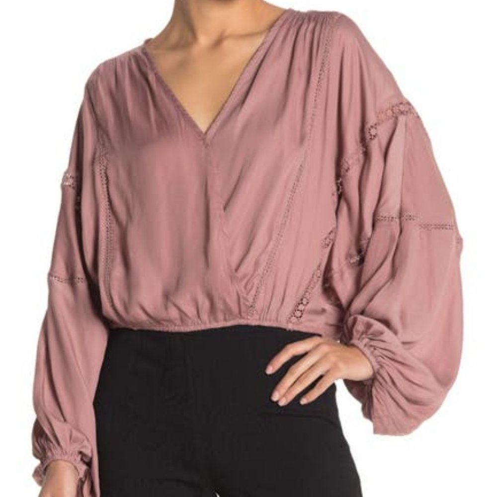 Mustard Seed - Eyelet Trim Balloon Sleeve Blouse,